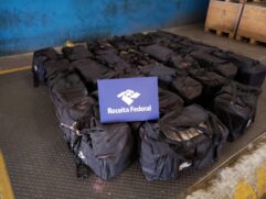 Droga estava dividida em tabletes agrupados em 23 bolsas