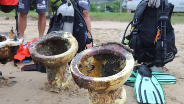 As equipes recolheram 170 quilos de materiais, como vasos sanitários, pneus e canudinhos