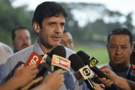Ministro do Turismo, Marcelo Álvaro Antônio, é investigado sobre candidaturas de laranjas