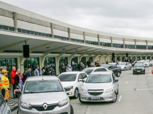 Aeroporto de Congonhas já conta com uma operação especial para fiscalizar táxis e aplicativos