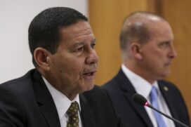 O vice-presidente Hamilton Mourão disse nesta quarta-feira lamentar o ataque em escola de SP