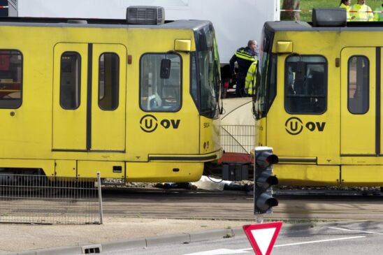 Um atirador abriu fogo contra passageiros em um bonde na cidade de Utrecht na manhã desta segunda-feira