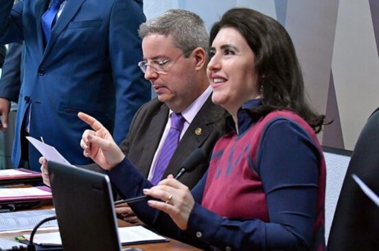De acordo com projeto da senadora Simone Tebet, ocupante de imóvel em leilão tem prioridade
