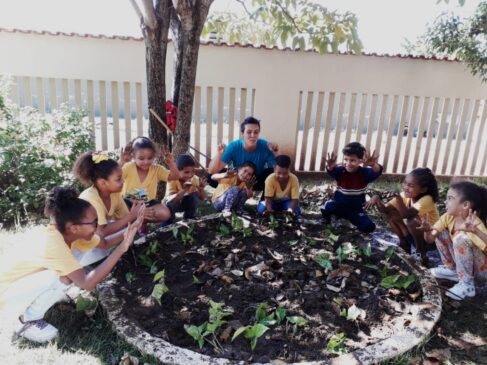 Projeto Espaço Amigo, no Jardim Vante, em Porto Feliz, atende cerca de 120 crianças de 6 a 12 anos, no contra turno do período escolar