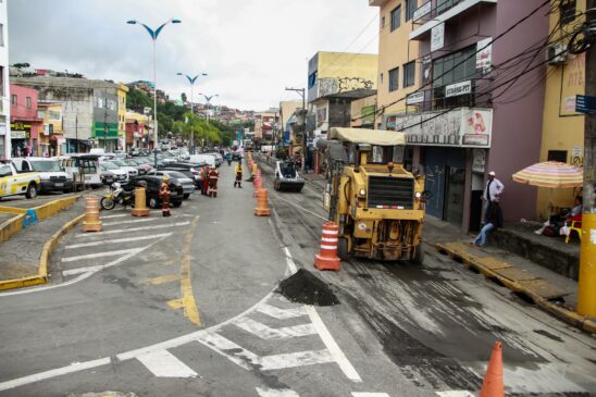 Segundo a prefeitura, cerca de 12 mil metros da avenida Fernando Fernandes passarão por obras