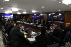 À tarde, o presidente Jair Bolsonaro (PSL) teve uma reunião do conselho de governo em Brasília