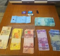 Além das máquinas caça-níquel, suspeito estava com dinheiro e cheque em Araçariguama; caso aconteceu na última quinta-feira