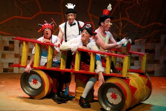 Festival Internacional de Circo reúne artistas brasileiros e estrangeiros no Centro Esportivo Tietê, na avenida Santos Dumont