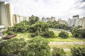 A assinatura vai efetivar o acordo feito em 10 de agosto do ano passado entre a prefeitura, o Ministério Público e as construtoras