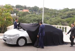 Impulsionando um novo ciclo de evolução tecnológica no País. a fabricação tem como objetivo produzir veículos mais eficientes