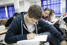 Os estudantes que não tiverem a solicitação aceita poderão entrar com recurso até o dia 26, também na Página do Participante