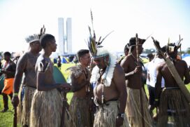 Segundo a Polícia Militar, nas primeiras horas desta quarta-feira, já havia na Esplanada dos Ministérios cerca de 1,5 mil pessoas