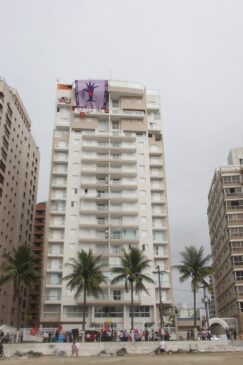 Em abril de 2018 o triplex foi invadido por manifestantes, em meio ao processo envolvendo Lula