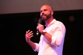 O programa do prefeito Bruno Covas pretende tapar 38 mil buracos em 40 dias; MP quer mais informações sobre o projeto