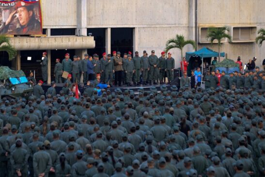Em evento nesta quinta, Maduro pediu às Forças Armadas que lutem contra 'qualquer golpista'