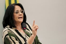 Ministra disse que ficará no cargo 'até onde o presidente aceitar e até onde a minha saúde suportar'