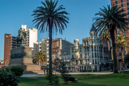 Segundo o Ministério de Turismo do Uruguai, todo o país é um convite para viajar ou morar em paz, pois possui amplos campos e praias onde paisagens naturais convivem com modernas cidades, como Montevidéu. O país consta na lista de 2016 da Ethical Travele