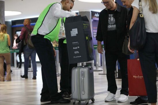 As medidas adotadas foram determinadas por um conjunto de normal da Anac e seguem os padrões internacionais