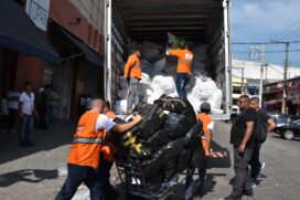 Prefeitura quer combater comércio de produtos piratas e facilitar o trânsito de pedestres pelas ruas