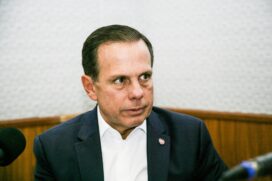 Desde a campanha eleitoral, o governador João Doria (PSDB) tem defendido a redução do tamanho do Estado