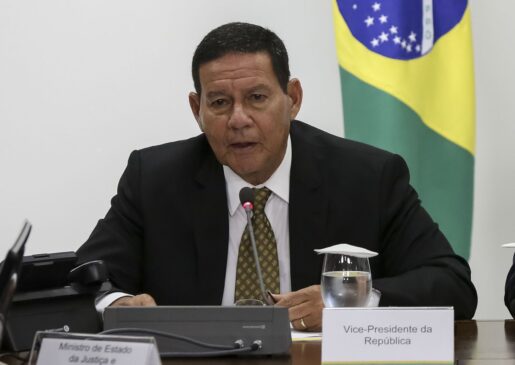 Mourão afirmou que governo deve aprimorar estratégia de comunicação para evitar desinformação