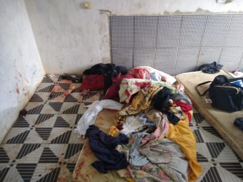 Agressor foi localizado pelos guardas na casa deitado em um colchão e com roupas sujas de sangue
