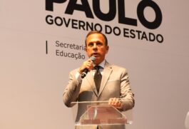 'Não me abrace e depois no momento seguinte venha aqui para fazer críticas', disse Doria