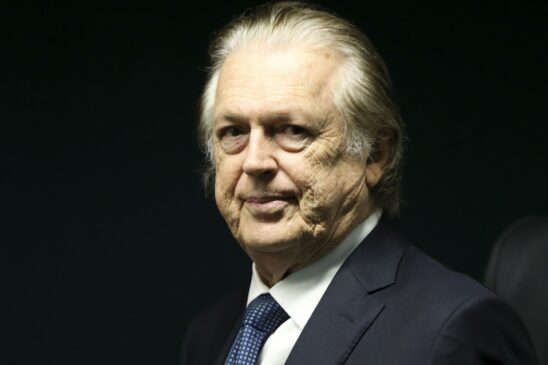 Luciano Bivar teme que surjam bandeiras não abraçadas pelo PSL, como a intervenção militar