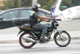 Em 2018, 366 motociclistas e 349 pedestres foram mortos em acidentes, 6,5% a mais que em 2017
