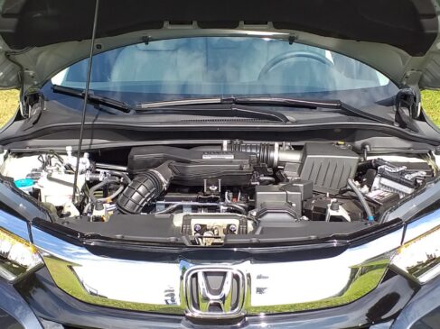 Honda HR-V Touring 2020 motor