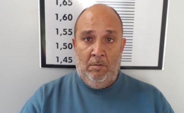 O funcionário do Santos Futebol Clube Alexsander Lopes Rodrigues, de 47 anos, foi preso na manhã desta quinta-feira