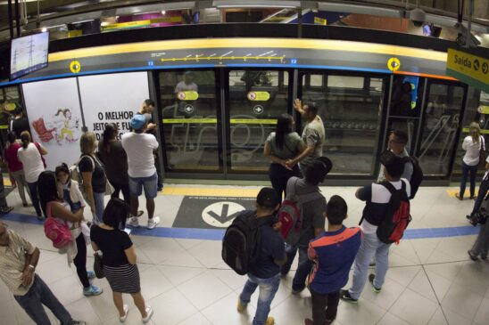 Todas as nove estações da linha 4-Amarela, como a Consolação, têm portas automáticas