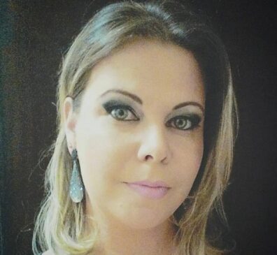 A designer Denise Stella, com 31 anos à época do crime e queria ter o bebê - ela estava grávida de uma menina -, por isso foi morta
