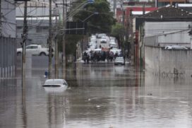 Forte chuva em março causou alagamento na avenida Goiás, em São Caetano do Sul, no ABC