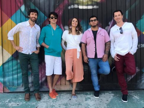 Entre as atrações estão o grupo Bicho de Pé (foto), Sampa Crew, Caju e Castanha, O Teatro Mágico, Chico Salem, Zezé Mota, além de oficinas e intervenções contra violência às mulheres