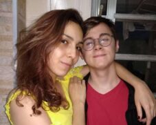Isabela Tibcherani, filha do suspeito do assassinato de Rafael Miguel (foto) e de seus pais
