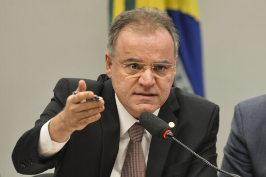 O relator da proposta de reforma da Previdência (PEC 06/19), deputado Samuel Moreira (PSDB)