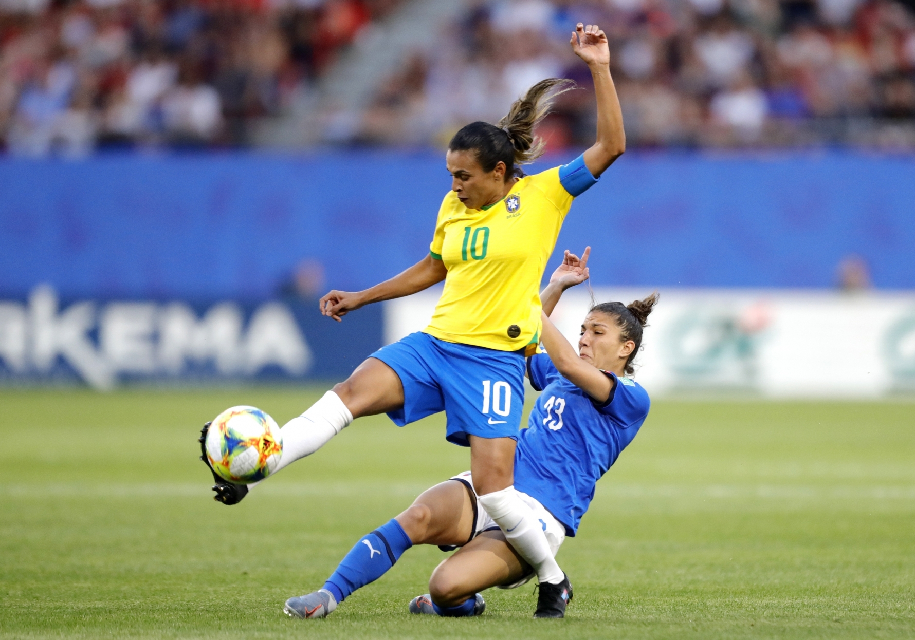 Marta voltou a colocar o seu nome na história o futebol ao se tornar a maior artilheira das Copas