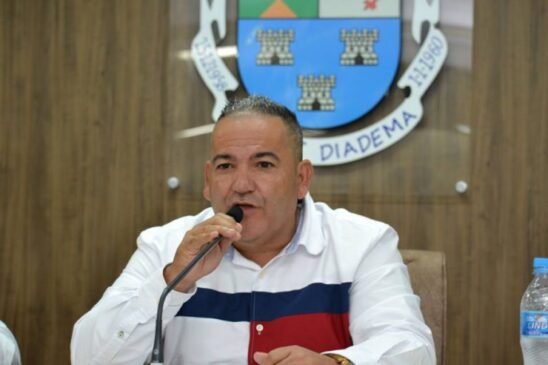 Vereador Revelino Teixeira de Almeida, presidente da Câmara de Diadema, assume cargo de prefeito interino