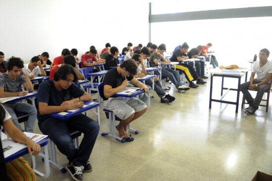 O início das aulas está previsto para o dia 1º de agosto em escolas da Secretaria da Educação, Etecs e Fatecs estaduais