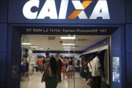 O valor do benefício pode ser consultado no Aplicativo Caixa Trabalhador, no site do banco ou pelo telefone 0800 726 0207