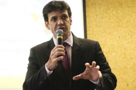 Assessor preso é principal elo formal entre laranjas do PSL e ministro do Turismo, Marcelo Álvaro Antônio (PSL-MG) (foto)
