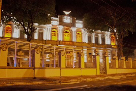 HISTÓRIA. O Museu da Gente Sergipana é considerado um dos mais modernos e interativos do País. O prédio que abriga o museu, construído em 1926 para abrigar o Colégio Atheneu Dom Pedro II, também é uma atração por si.