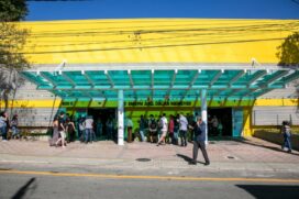 Escola recebeu novos banheiros, paisagismo, substituição dos revestimentos e pintura externa