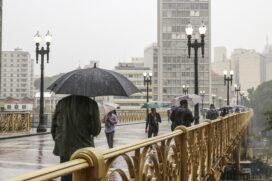 Viaduto Santa Ifig&ecirc;nia, no centro da Capital
