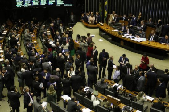 O presidente da Câmara, Rodrigo Maia, durante sessão para análise de emendas à Reforma