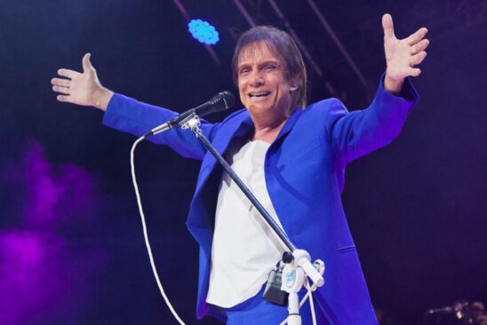 O rei Roberto Carlos comemora seu aniversário de 80 anos nesta segunda-feira (19)