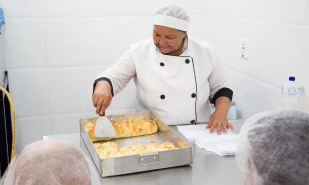 Curso de Padaria e Confeitaria Artesanal está com inscrições abertas no Fundo Social de Itanhaém