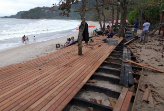 O deck deve ser entregue nos próximos dias em São Sebastião