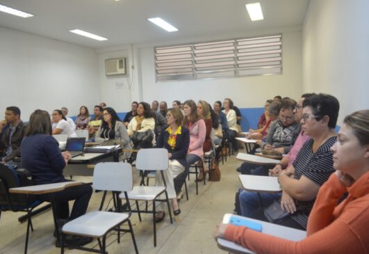 Palestra aconteceu no polo 1 da Faculdade de Integração de Tietê (FIT); cerca de 40 profissionais da saúde compareceram ao evento